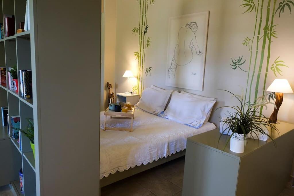 Apartment With Garden In Thessaloniki. Екстер'єр фото