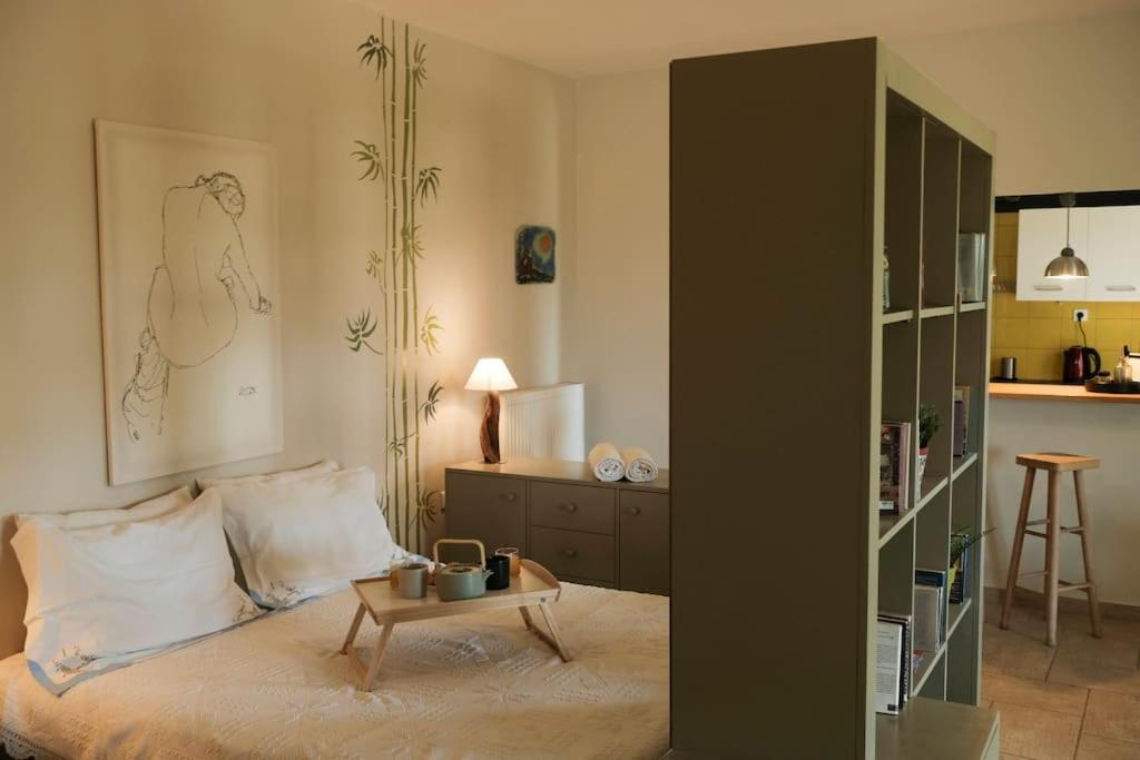 Apartment With Garden In Thessaloniki. Екстер'єр фото
